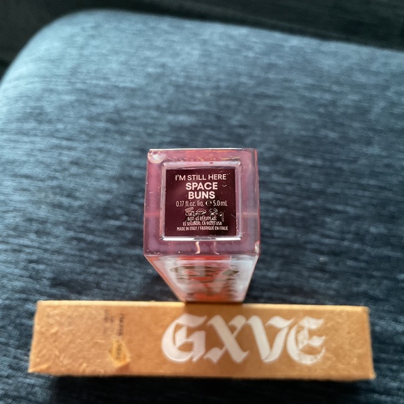 Gwen Stefani GXVE Space Buns Liquid Lipstick - Picture 3 of 3